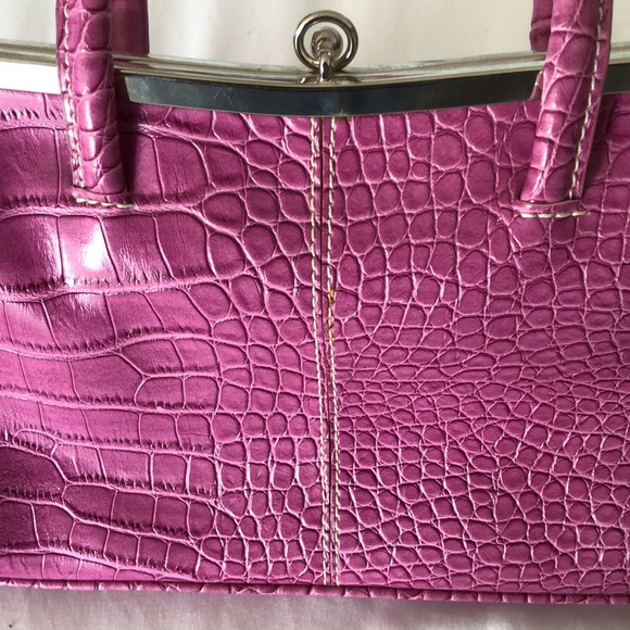 VINTAGE “NINE WEST” LAVENDER CROC LEATHER SHOULDER BAG! 1990’s ERA! EUC! - Picture 4 of 8